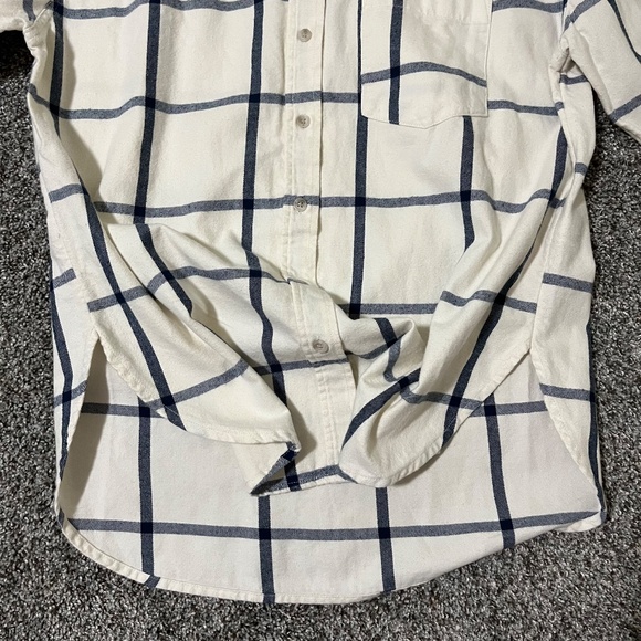 Universal Thread long-sleeve flannel button-up shirt, Women S, NWT - Picture 11 of 12